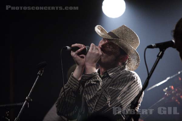 LES PETITES BOURRETTES - 2006-01-06 - PARIS - La Fleche d'Or - 